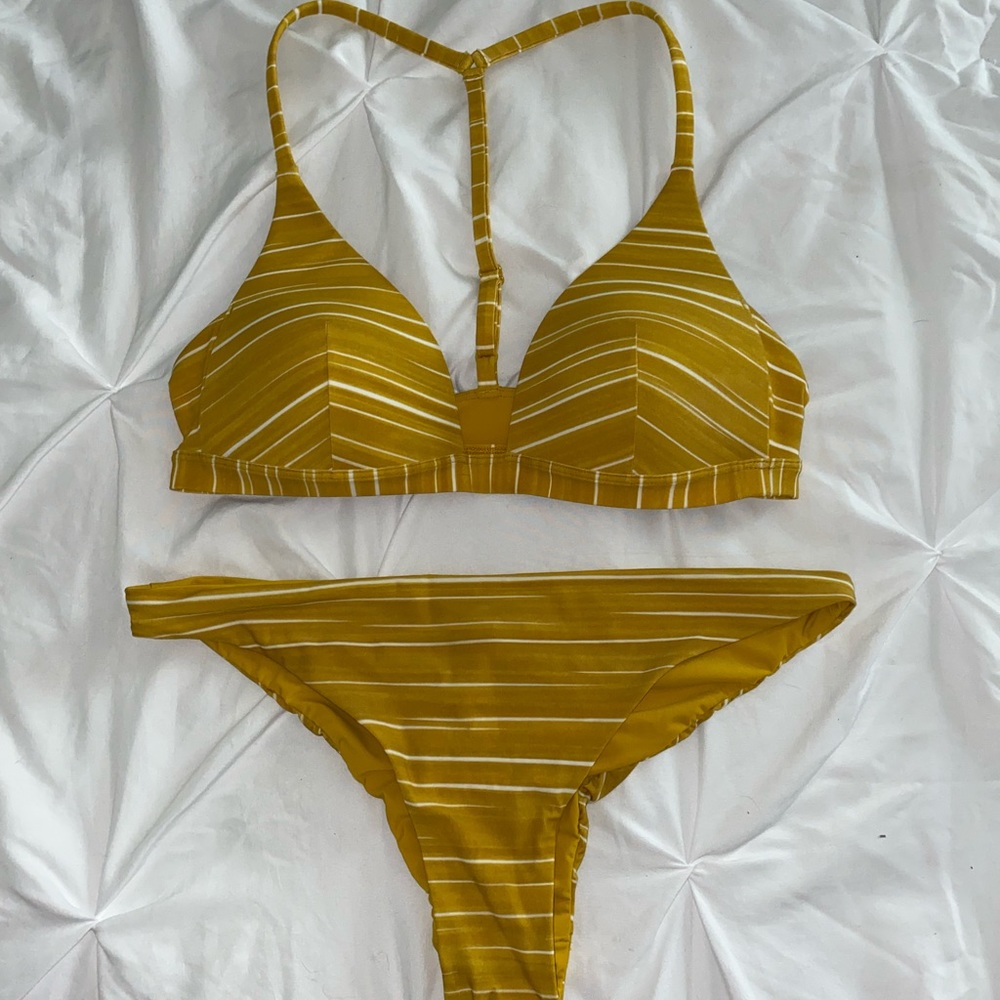Lululemon Bikini 🍋 NWOT